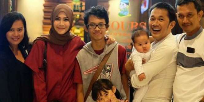 Indahnya! Kehidupan 4 Artis yang Akur dengan Sang Mantan