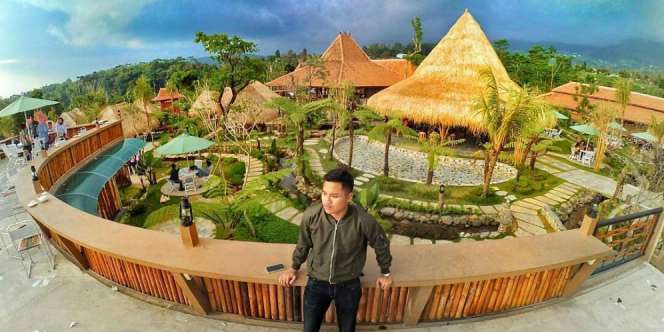 Dijuluki Bali Versi Mini, Resto Hits Ini Ternyata Ada di...