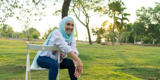 Memilih Style Hijab Sesuai Umur Agar Tak Terlihat Tua