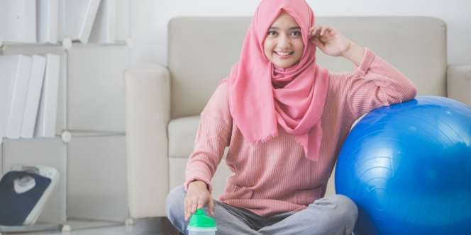 10 Cara Tak Terduga Mengatasi Baju, Sepatu Hingga Tas Rusak