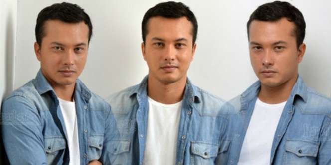 Viral! Aksi Nicholas Saputra Hadang Pemotor
