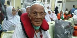Cerita Jemaah Haji 102 Tahun Ingin Cium Hajar Aswad