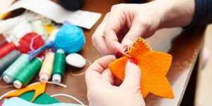 Ayres Pradiptyas: DIY 'Makeup Pouch' Favorit Kaum Hawa