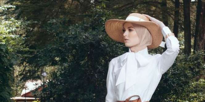 Inspirasi Pakai Hijab Berbahan Sutra Agar Tidak Saltum