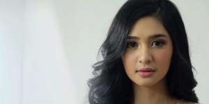 Pesan Menyentuh Mikha Tambayong Buat Wanita yang Suka Dandan