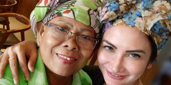 Firasat Natalie Sarah Sebelum Ibunda Meninggal