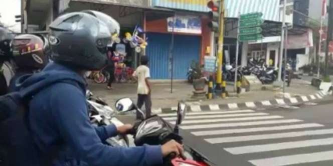 Orang Gangguan Jiwa Saja Tertib Lalu Lintas, Kamu?