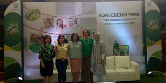 Wujudkan Mimpi Para Ibu, Sunlight Bikin Gerakan Seru