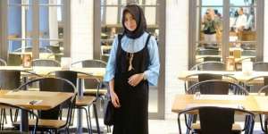 Gaya Simpel Nadia Adlina dengan 'Long Dress'