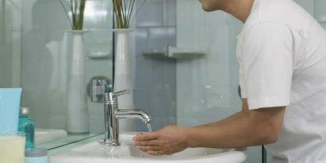 Banyak Tak Disadari, Ini 10 Jenis Godaan Setan di Kamar Mandi