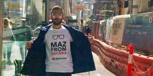 Perjuangan Mendapat iPhone 8, 10 Hari Kamping di Apple Store