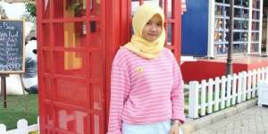 Outfit Santai Yullya Furnama Nurlaillah di Akhir Pekan
