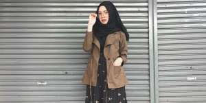 'Boots' Buat Tampilan Feby Taradiva Kian Menarik