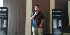 Di Bawah Rp2 Juta, Ini Kelebihan Ponsel Anyar Sharp R1