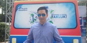 Gara-gara Ketemu Teman Lama, Darius Sinathrya Jadi Begini