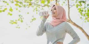 Cara Mudah Atasi Masalah Perut Hanya dengan Air Putih