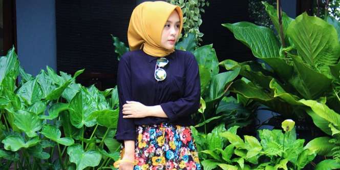 Niken Larasati: Tips Paduan 'Floral Print' yang Anti Norak