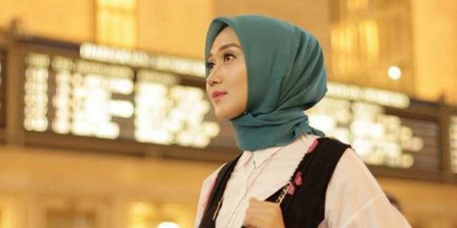 Mau Jadi Hijabers Hits Tahun Depan? Ini Saran Dian Pelangi