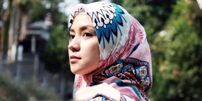 Deretan Artis Cantik yang Hilangkan Tahi Lalat 