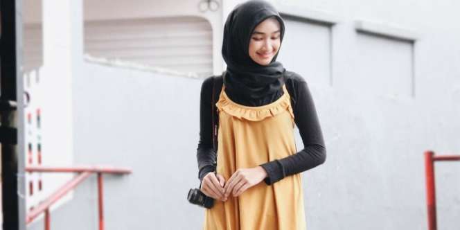 Bella Almira: `Slip Dress` Temani Acara Santai