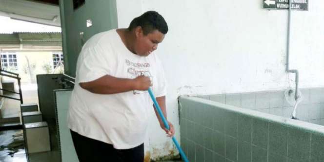 Kisahnya Bikin Terenyuh: Ikhlas Gaji Kecil Demi Sholat Terjaga