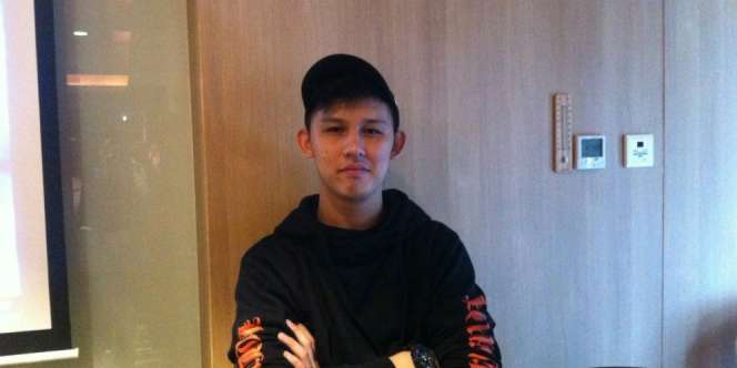 Aksesoris Wajib yang Bikin Jevin Julian Merasa 'Laki' Banget
