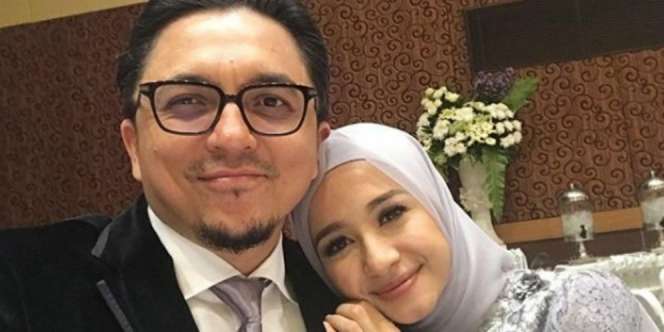 Stylist Ungkap Reaksi Bella Soal Makeup Pernikahan di Malaysia