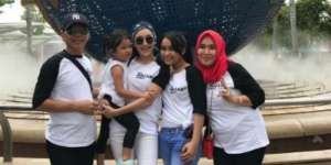 Cara Ayu Ting Ting Rayakan Ultah Sang Bunda
