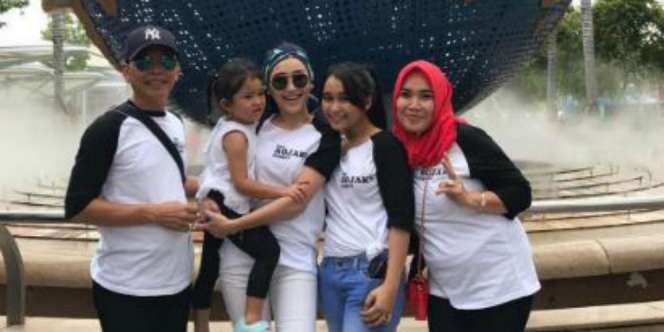 Cara Ayu Ting Ting Rayakan Ultah Sang Bunda
