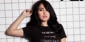 Foto Bilqis Tanpa Atasan, Ayu Ting Ting Banjir Hujatan
