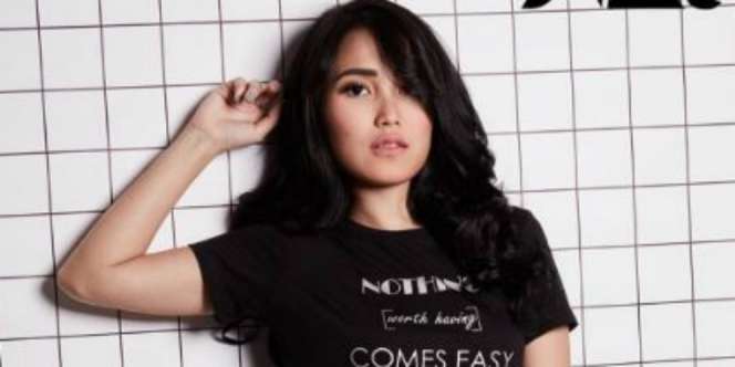 Foto Bilqis Tanpa Atasan, Ayu Ting Ting Banjir Hujatan
