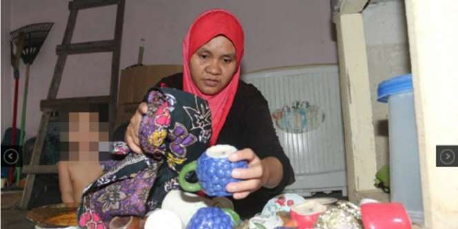 Ibu yang Diusir Itu Harus Pungut Makanan Sisa Demi 4 Anaknya