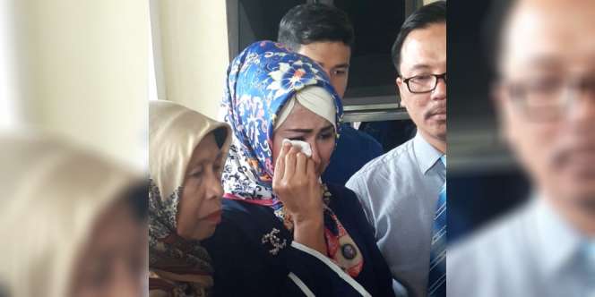 Pilu, Curhat Eks Istri Donny Kesuma 18 Tahun Dicekam Ketakutan