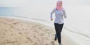 Monica Agustami: 7 Tips Agar Jogging Makin Enjoy