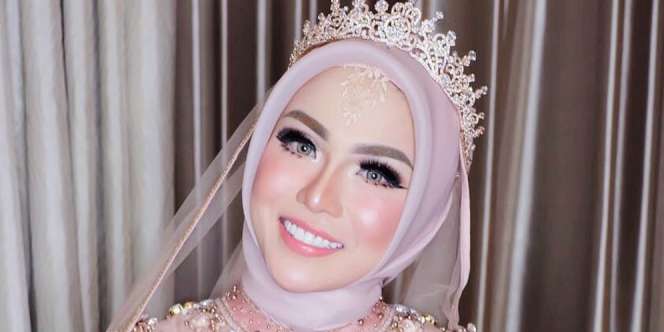 Hijaber Miliarder Medina Zein, Inikah Sumber Kekayaannya?