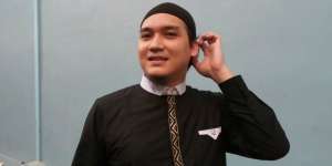 Hijrah, Egi John Buka Bisnis Kuliner 