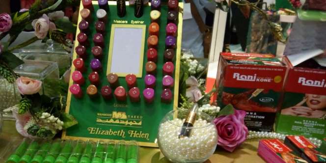 Pilihan Lipstik Murah dan Tahan Lama