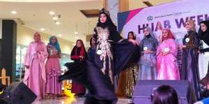 Hijab Week 2017, Ajang UKM Tawarkan Produk di Mall