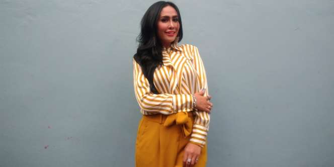 Dirundung Masalah, Pedangdut Meta Ratu Umroh