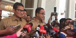 Hari Pertama Kerja, Ini yang Dilakukan Anies di Balai Kota