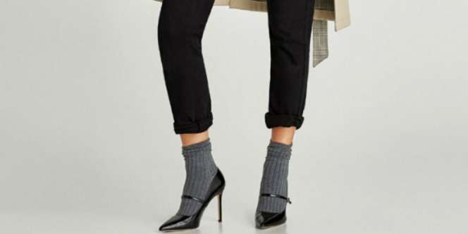 Stiletto Unik, Dilengkapi Kaus Kaki Tinggi Bikin `Classy`