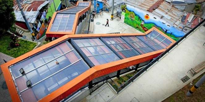 Dicap Kumuh, Tapi Kota Ini Punya Eskalator Outdoor Raksasa 