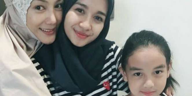 Masya Allah, Begini Akurnya Bella dan Mantan Istri Engku Emran