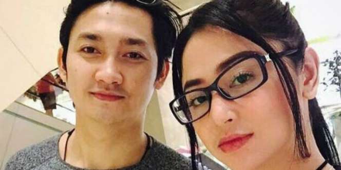 Disindir Numpang Tenar Dewi Perssik, Ini Kata Angga Wijaya