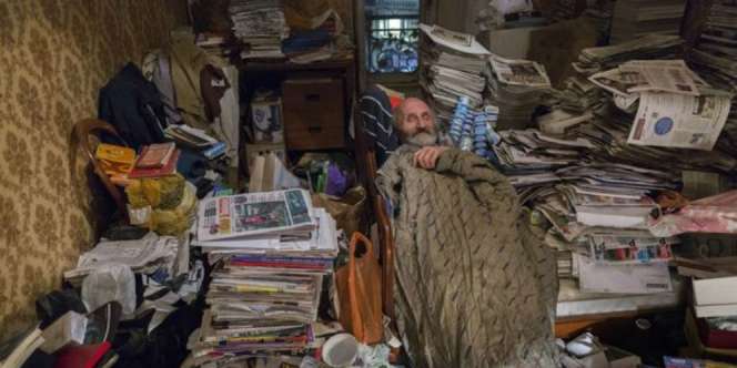 Bertahun-tahun Timbun Sampah di Kamar, Kakek Itu Ternyata...