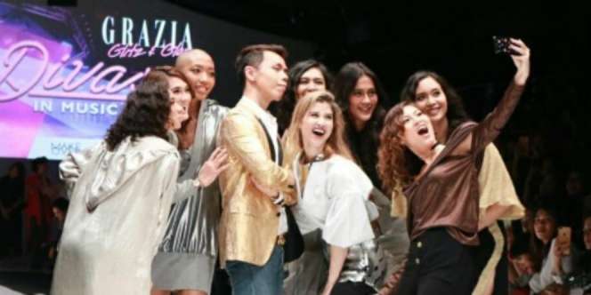 Luna Maya Keluarkan Brand Dadakan di Panggung JFW