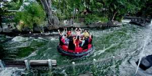 `Arum Jeram` Dufan Terbalik, 5 Pengunjung Luka