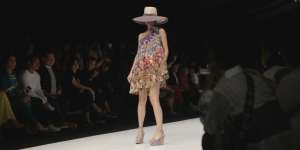 Koleksi Memukau di Jakarta Fashion Week 2018