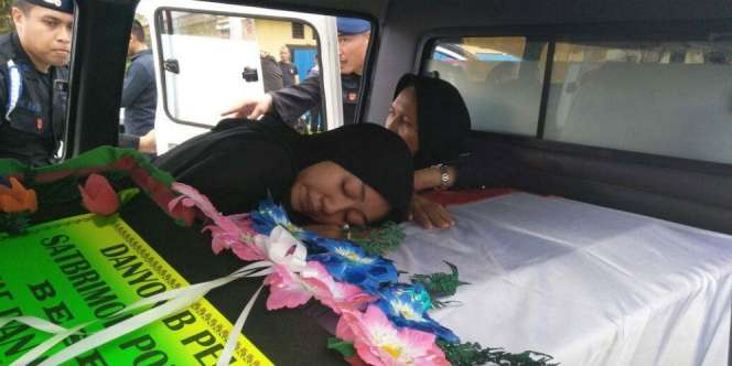 Belum Setahun Menikah, Polisi Muda Gugur di Papua