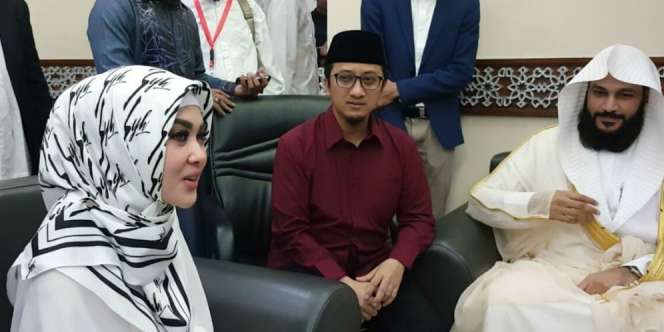 Syahrini: Semoga Tahun Depan Saya Jadi Ustazah